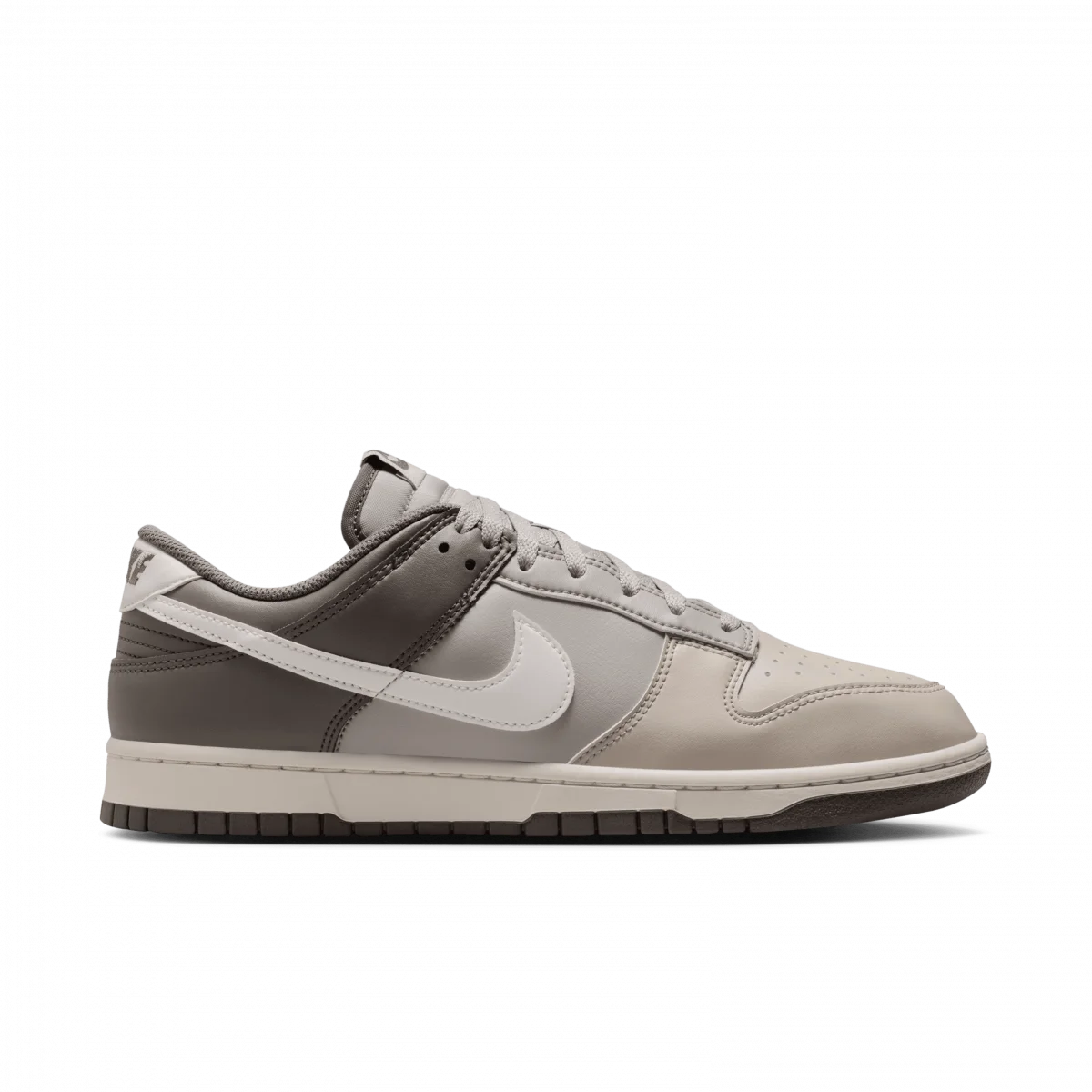 Nike - Nike Dunk Low Retro