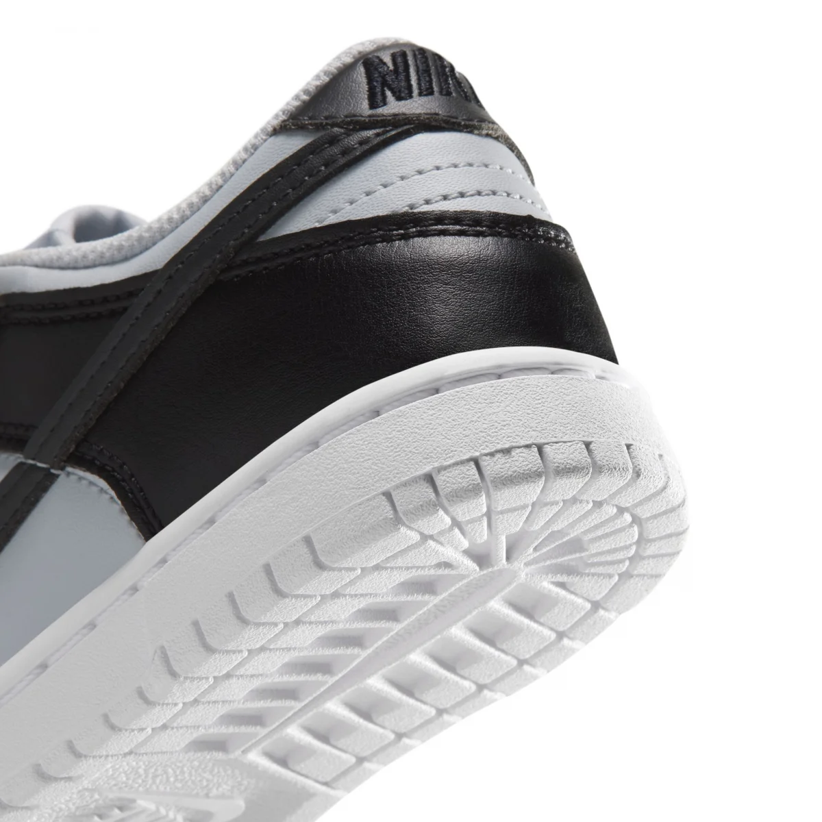 NIKE - Nike Dunk Low