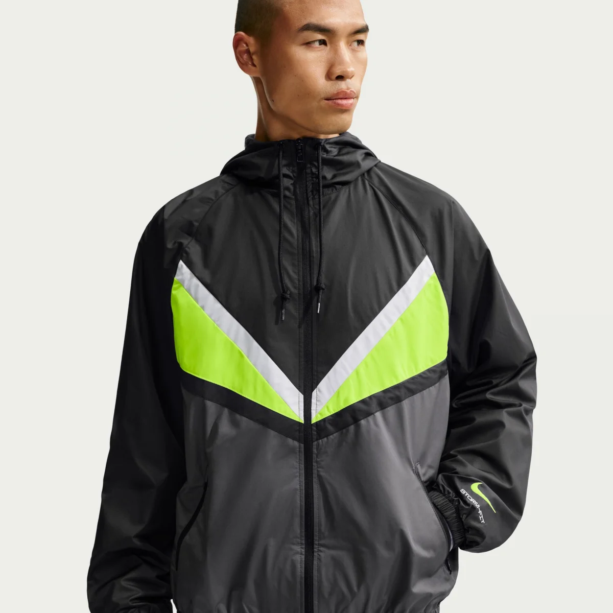 Nike - Nike Windrunner Lnd Jacket 26 Rmx