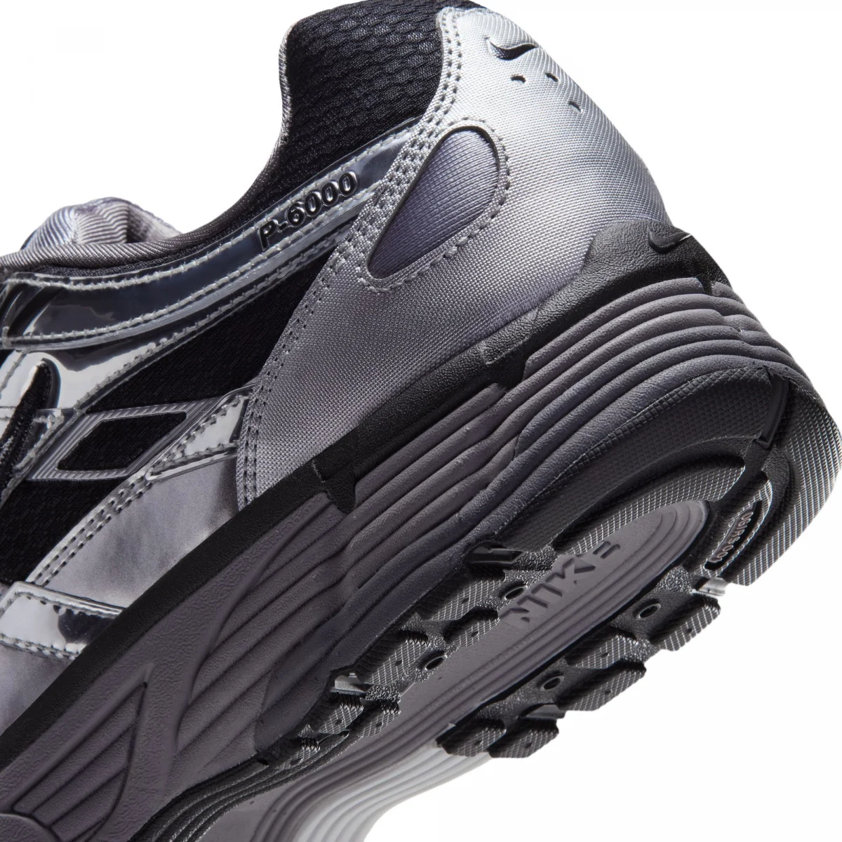 Nike - Nike P-6000