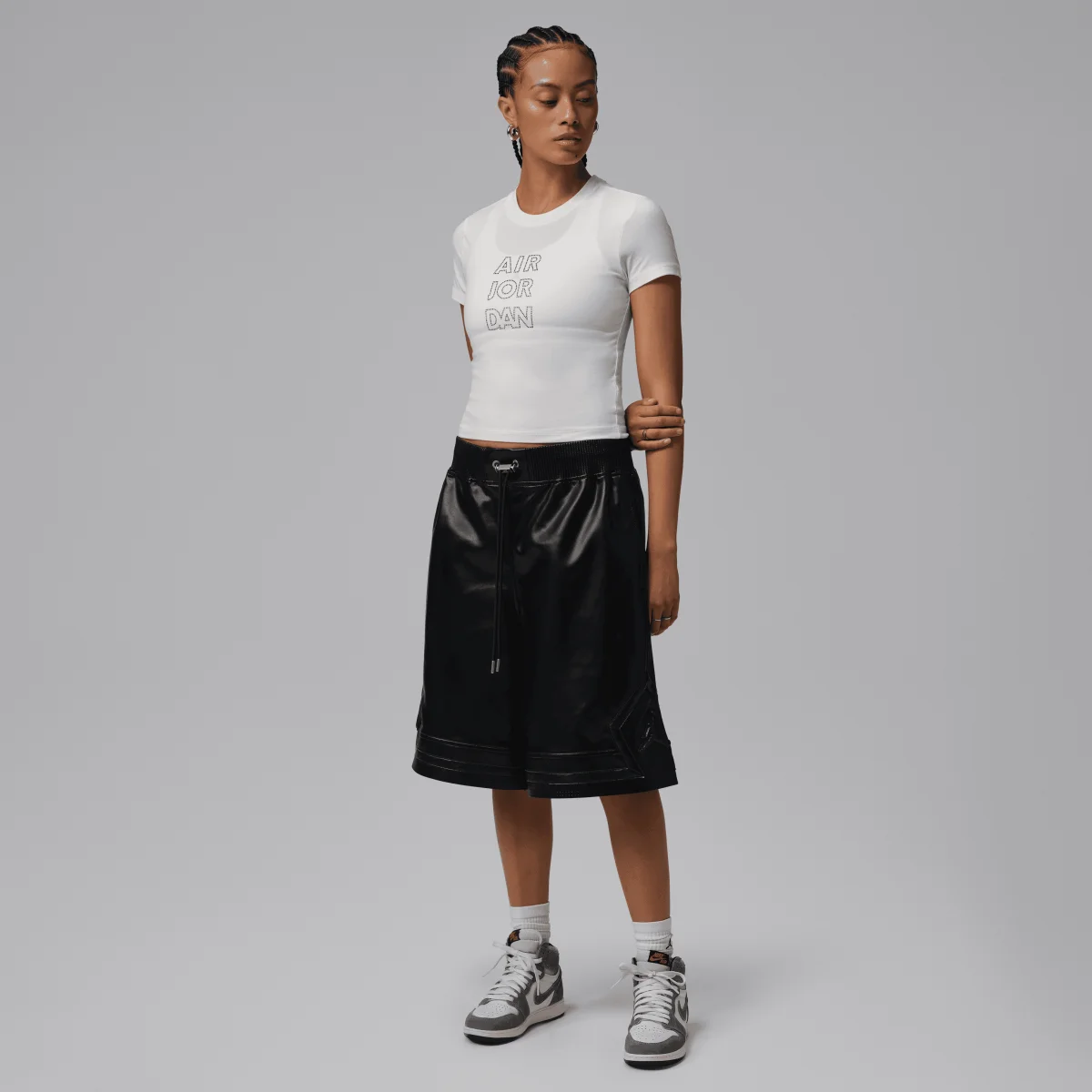 Jordan - Brooklyn Short Sleeve Tmid GFX Tee Fst (W)