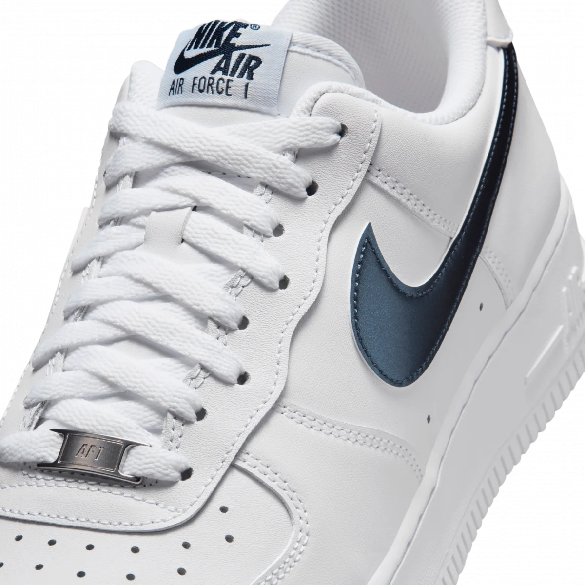 Nike - Nike Air Force 1 '07 LV8