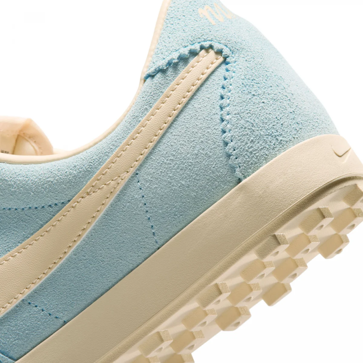 69825ba0ac02dAURORA_IQ7611_400_PHSYD002_2000